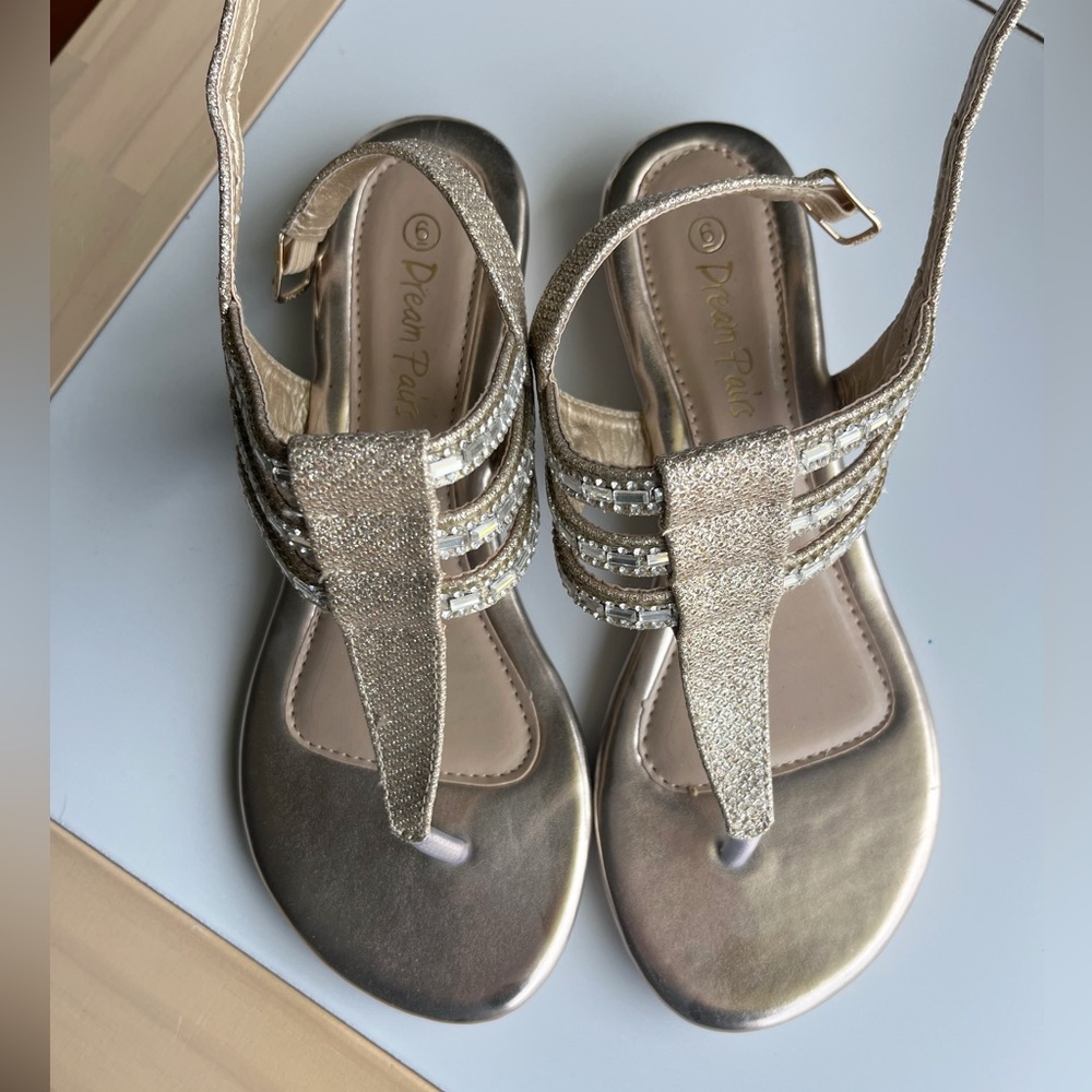 ✨2 for 10$✨ Women's Gold Sandals With Rhinestones - Size 6 - Picture 2 of 4